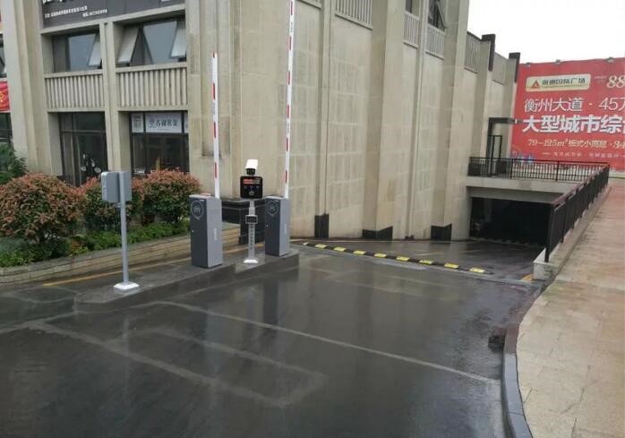 智能停車場管理系統 停車場出入口控制領域的智能化支柱